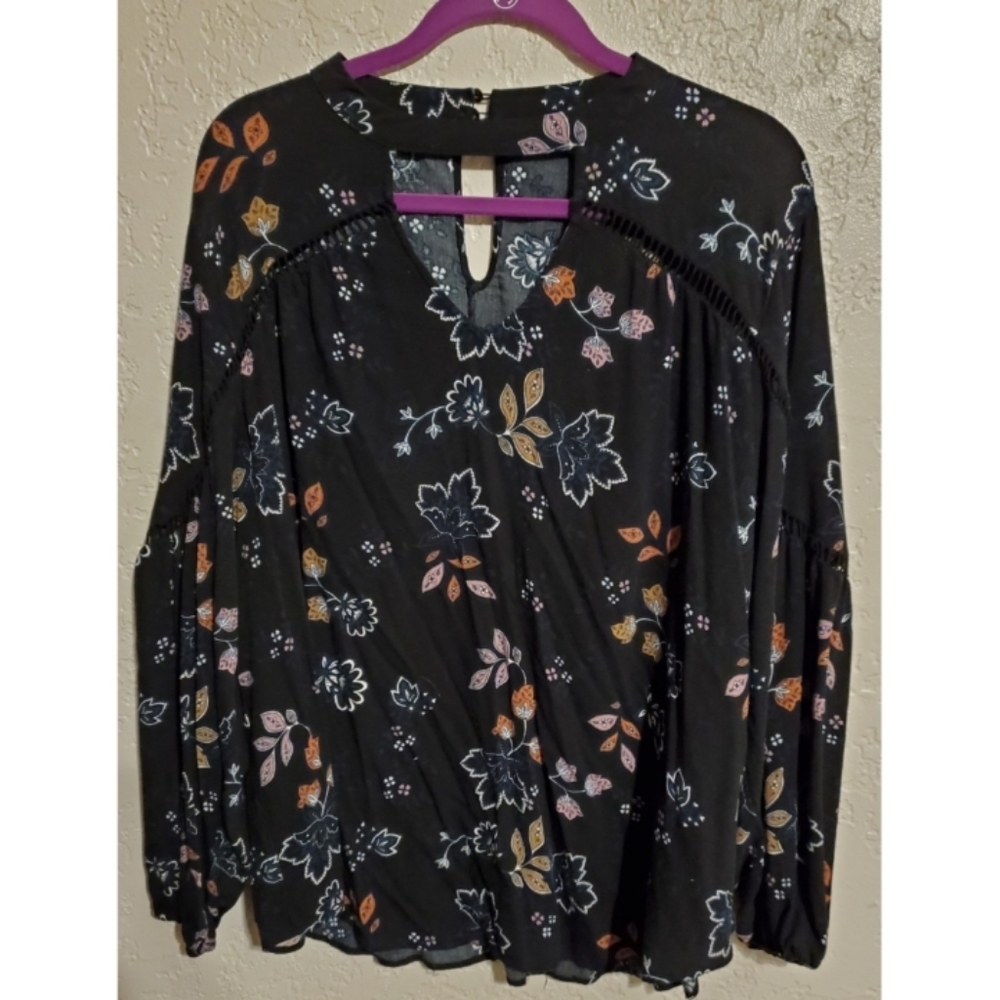 EUC Maurices Floral Choker Peasant Blouse